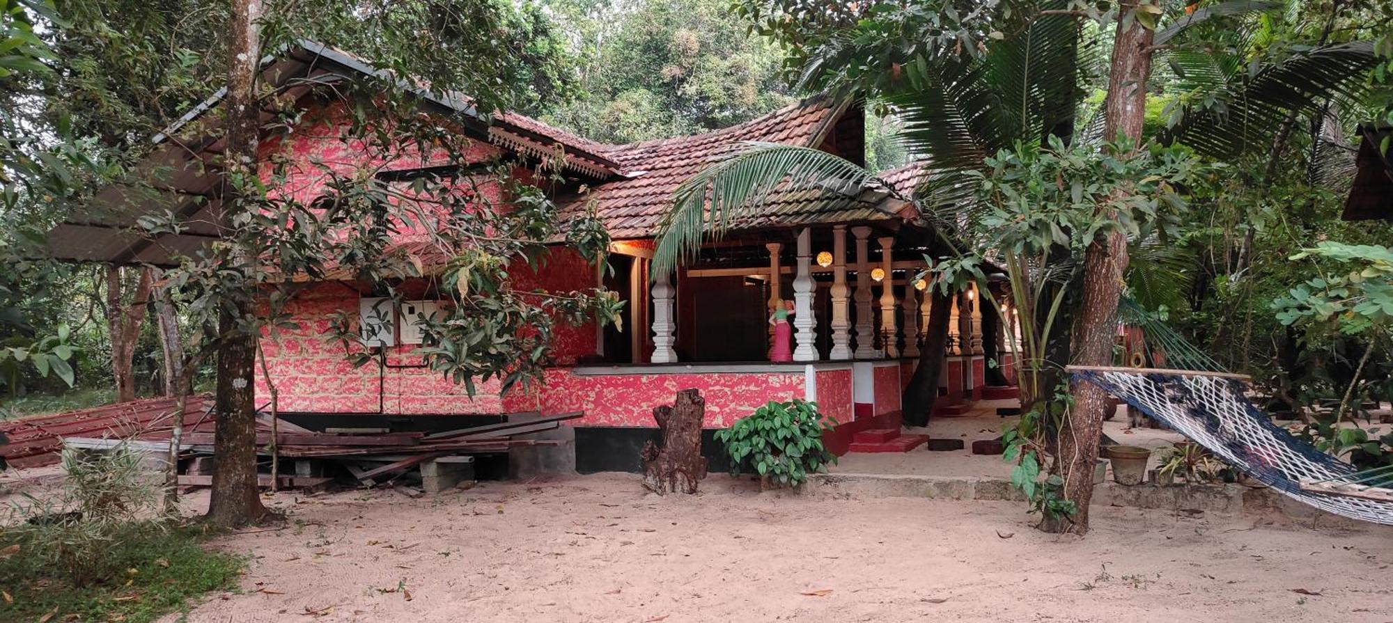 Abba Marari Beach Villas & Homestay Mararikulam Alappuzha Dış mekan fotoğraf